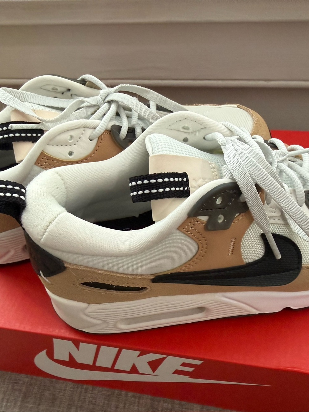Nike Air Max 90 Futura – Phantom / Hemp / Sanddrift – Women’s Size 5.5